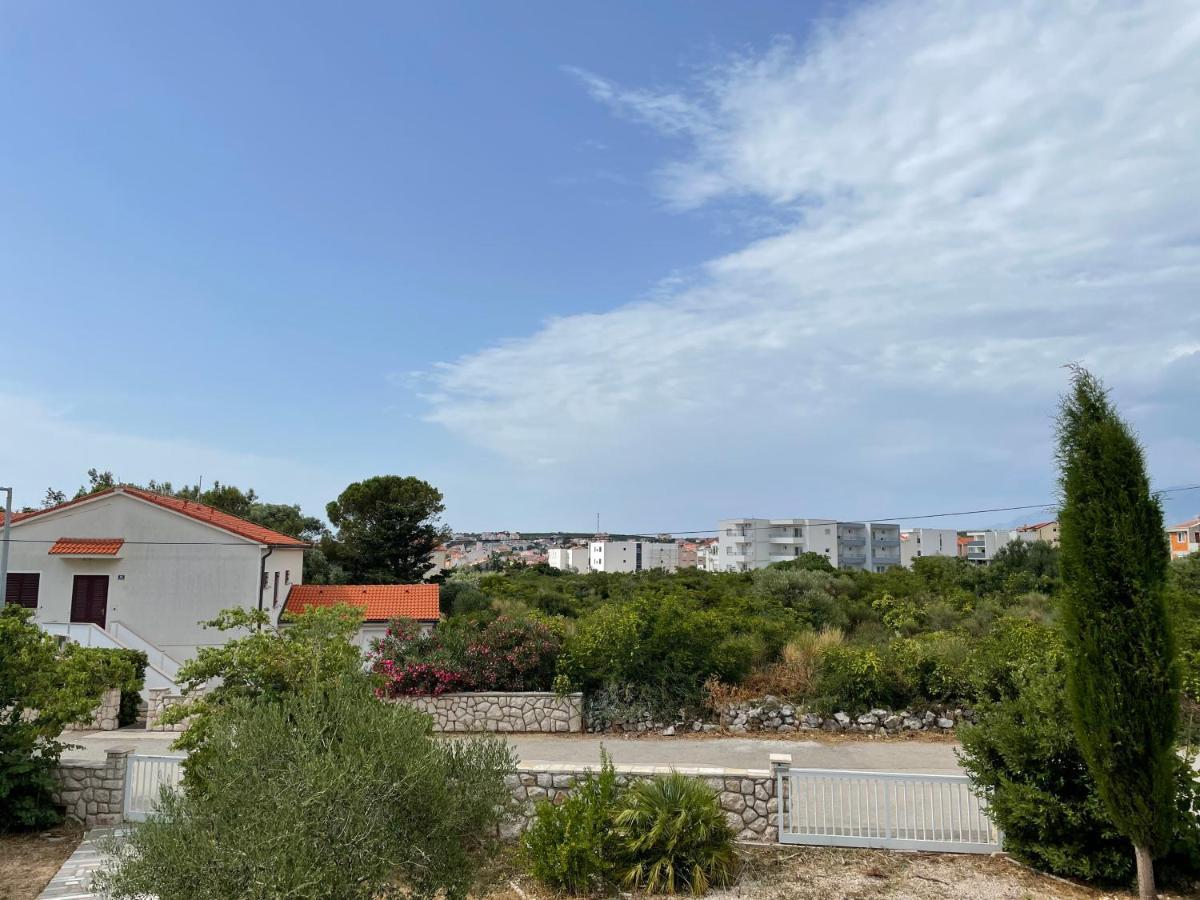 Novalja Apartments By Nena Exterior photo