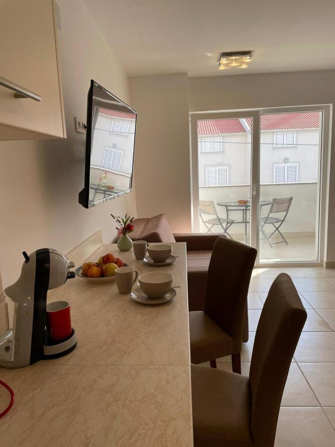 Novalja Apartments By Nena Exterior photo
