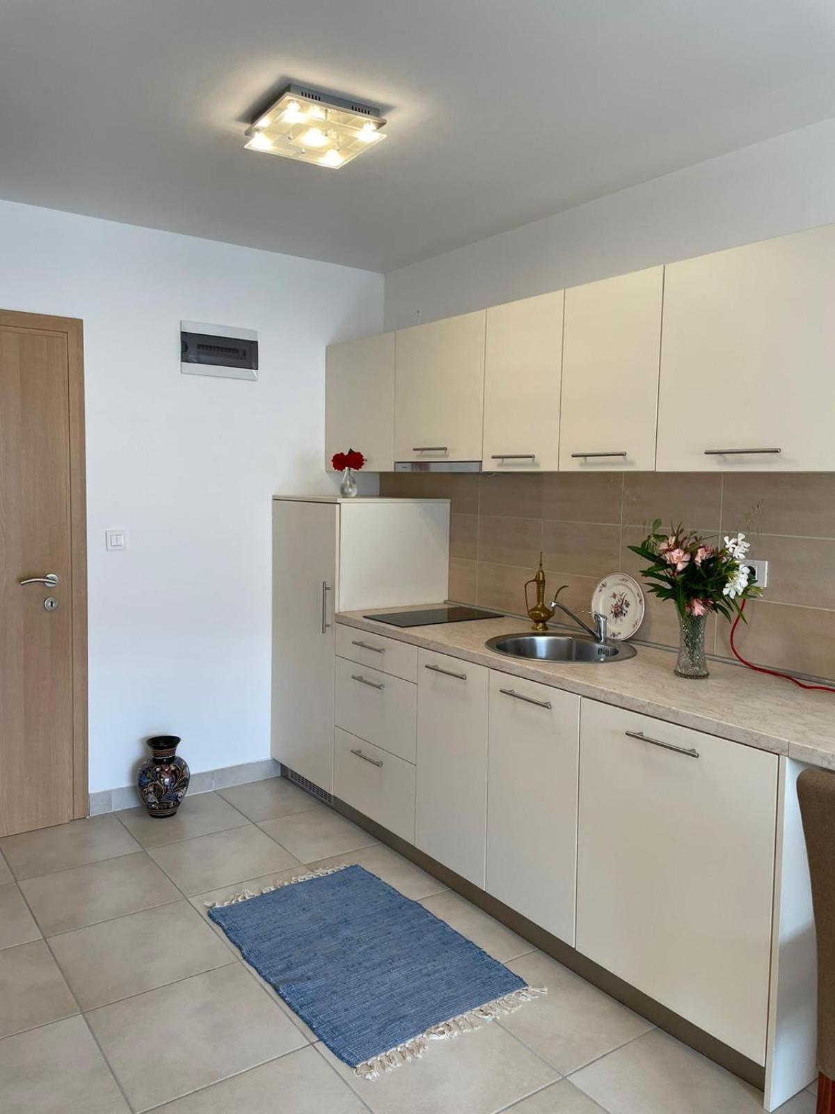 Novalja Apartments By Nena Exterior photo